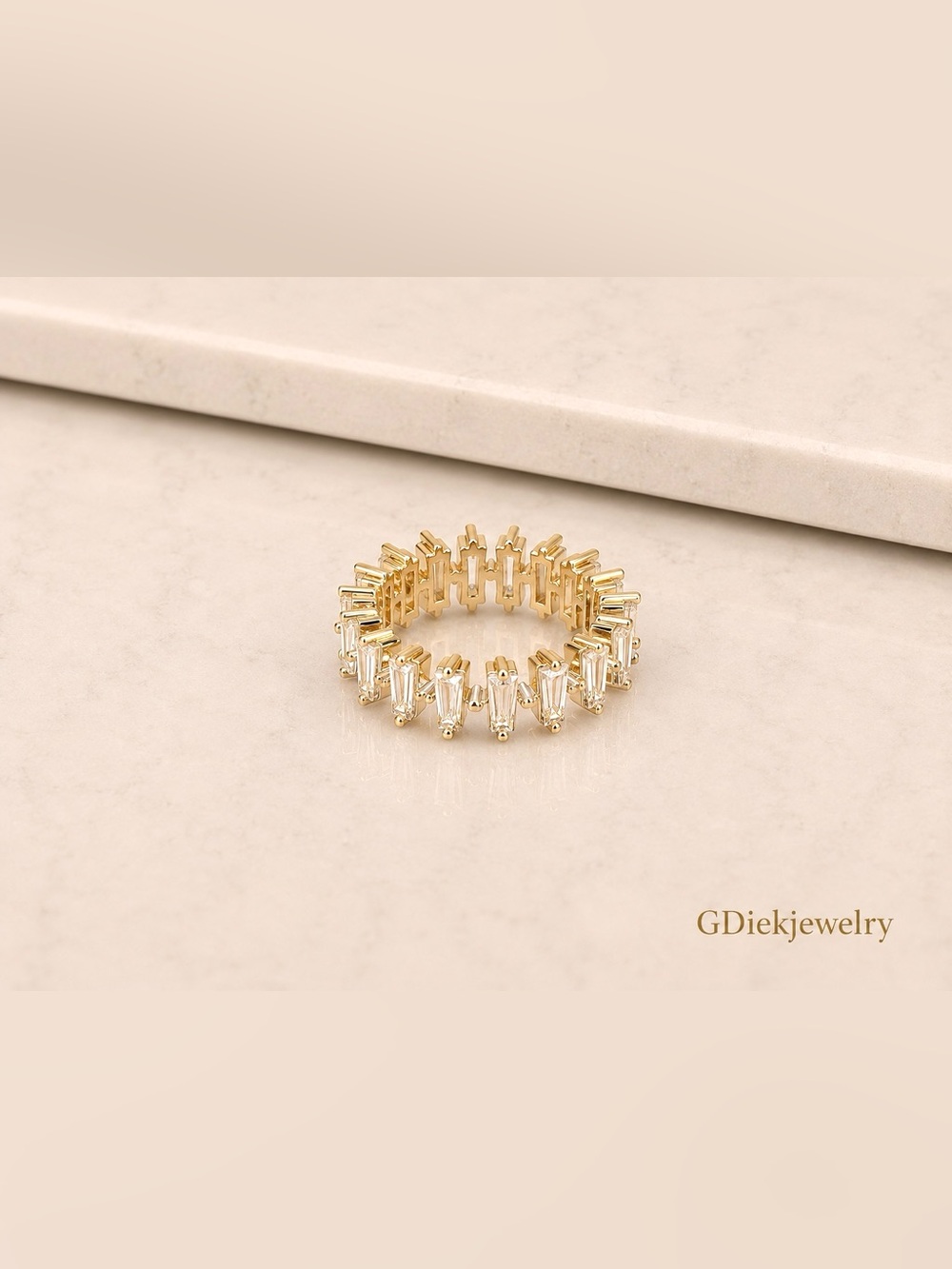 Goldfilled Baguette Crystal Stretch Ring - size 9